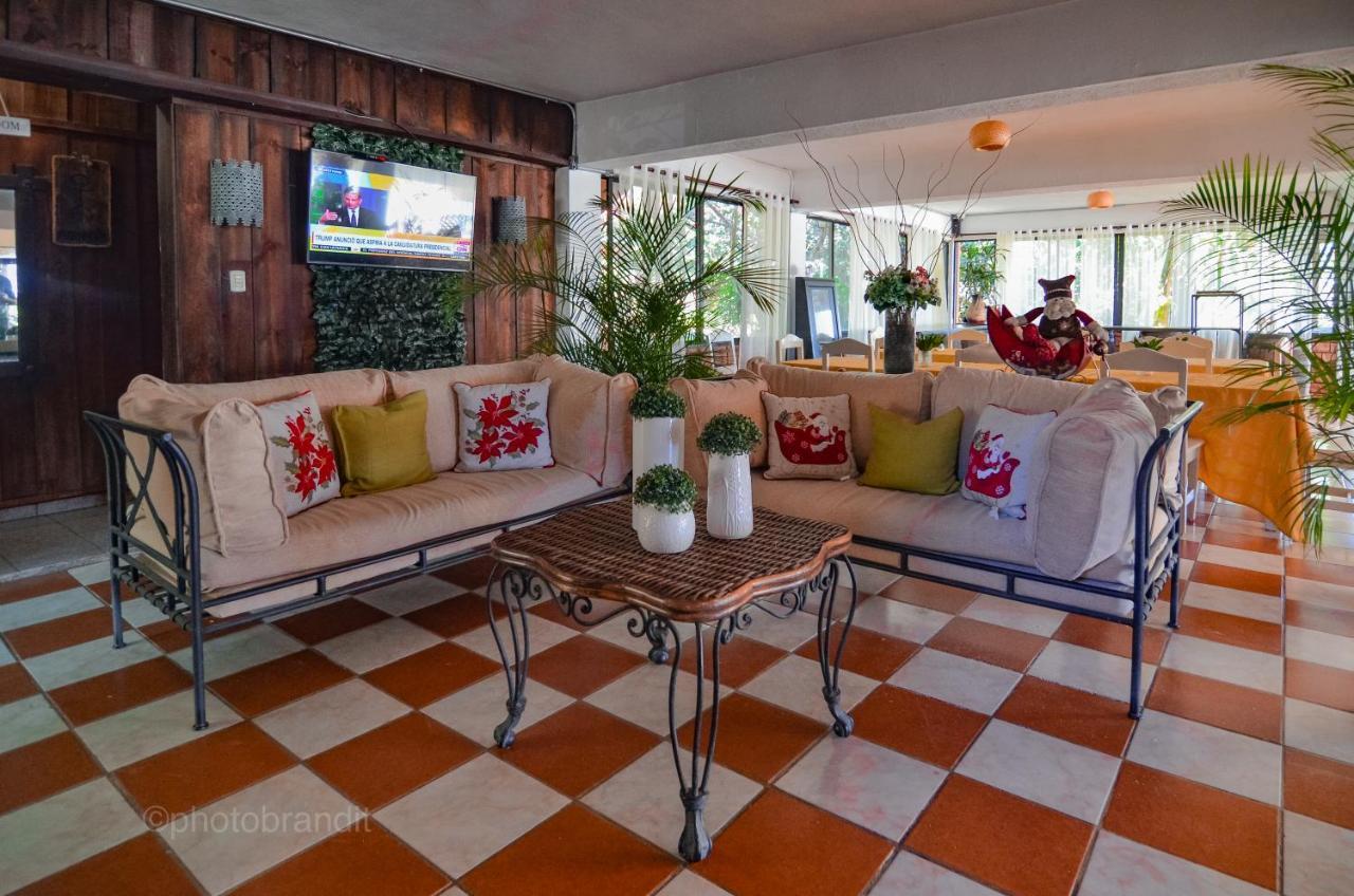Hotel Rancho Constanza & Cabanas De La Montana Bagian luar foto