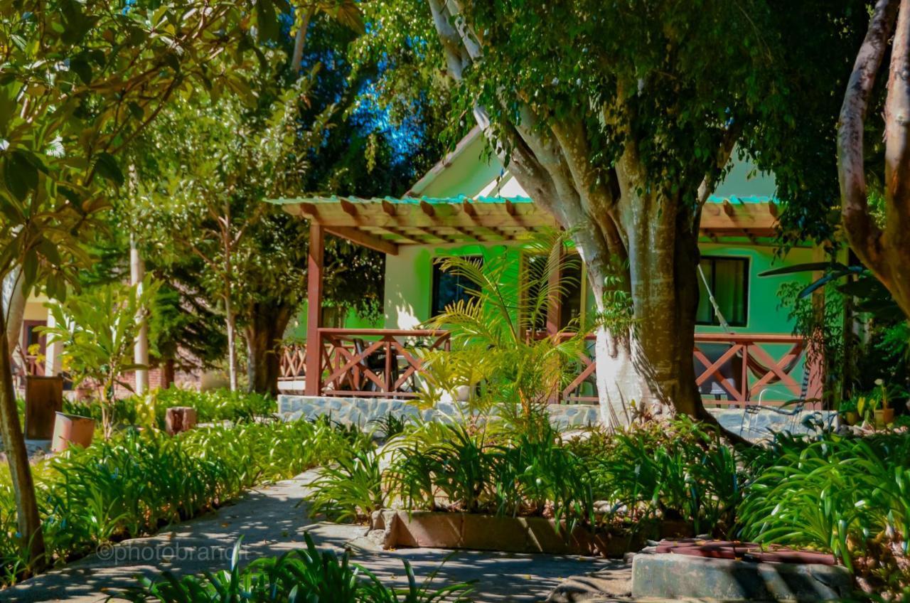 Hotel Rancho Constanza & Cabanas De La Montana Bagian luar foto