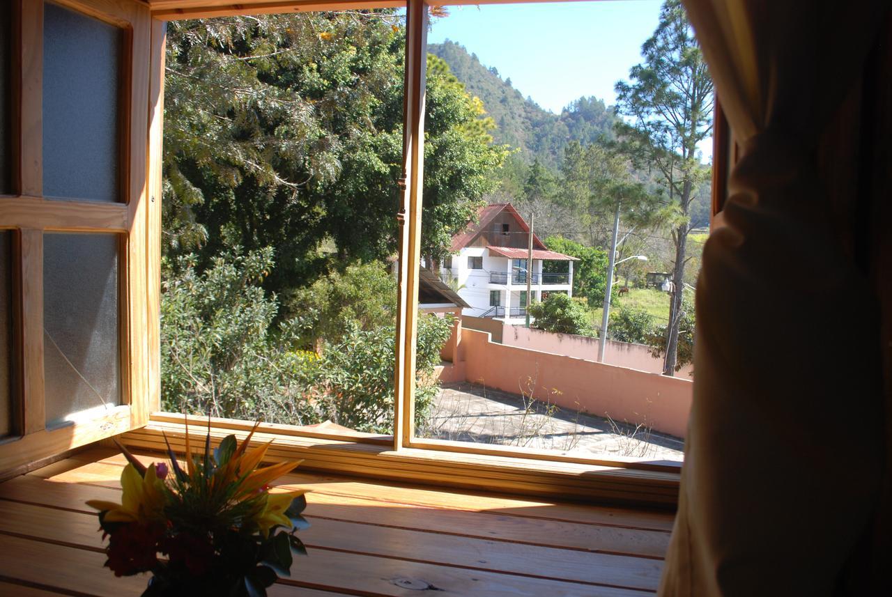 Hotel Rancho Constanza & Cabanas De La Montana Bagian luar foto