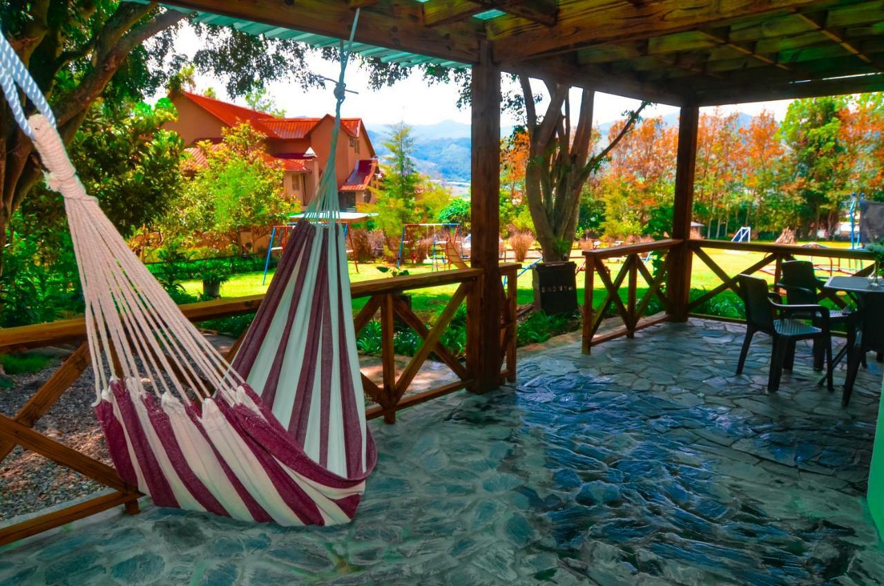 Hotel Rancho Constanza & Cabanas De La Montana Bagian luar foto
