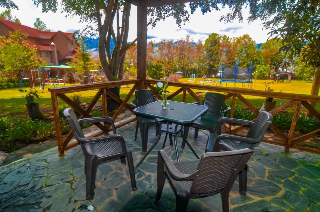 Hotel Rancho Constanza & Cabanas De La Montana Bagian luar foto