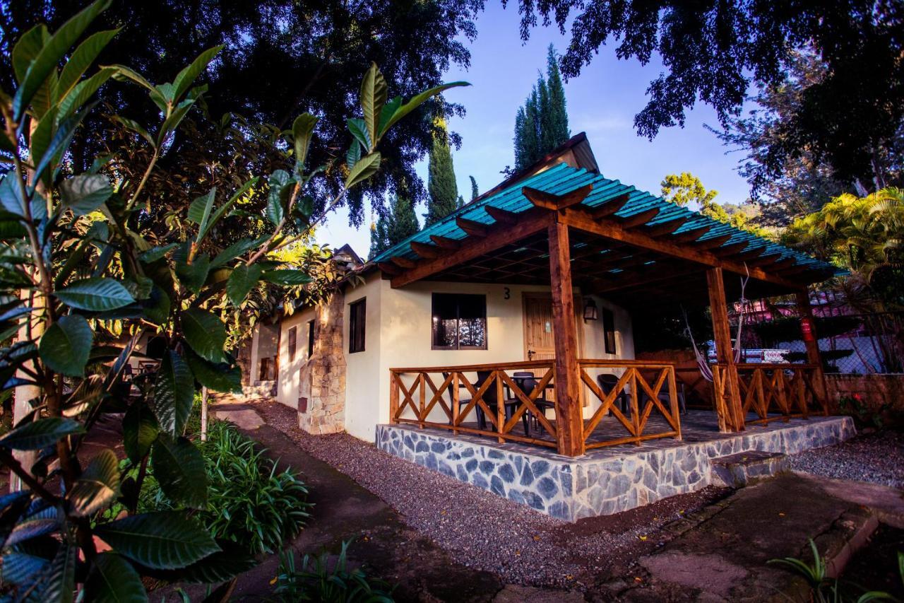 Hotel Rancho Constanza & Cabanas De La Montana Bagian luar foto